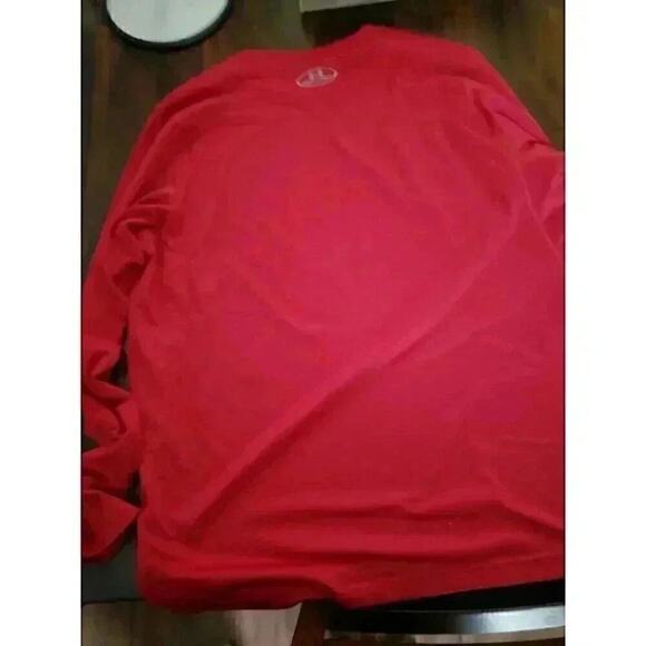 Under Armour Heat Gear Long Sleeve Shirt Sz M Loose Iowa State Cyclones Red A25 - Picture 3 of 5